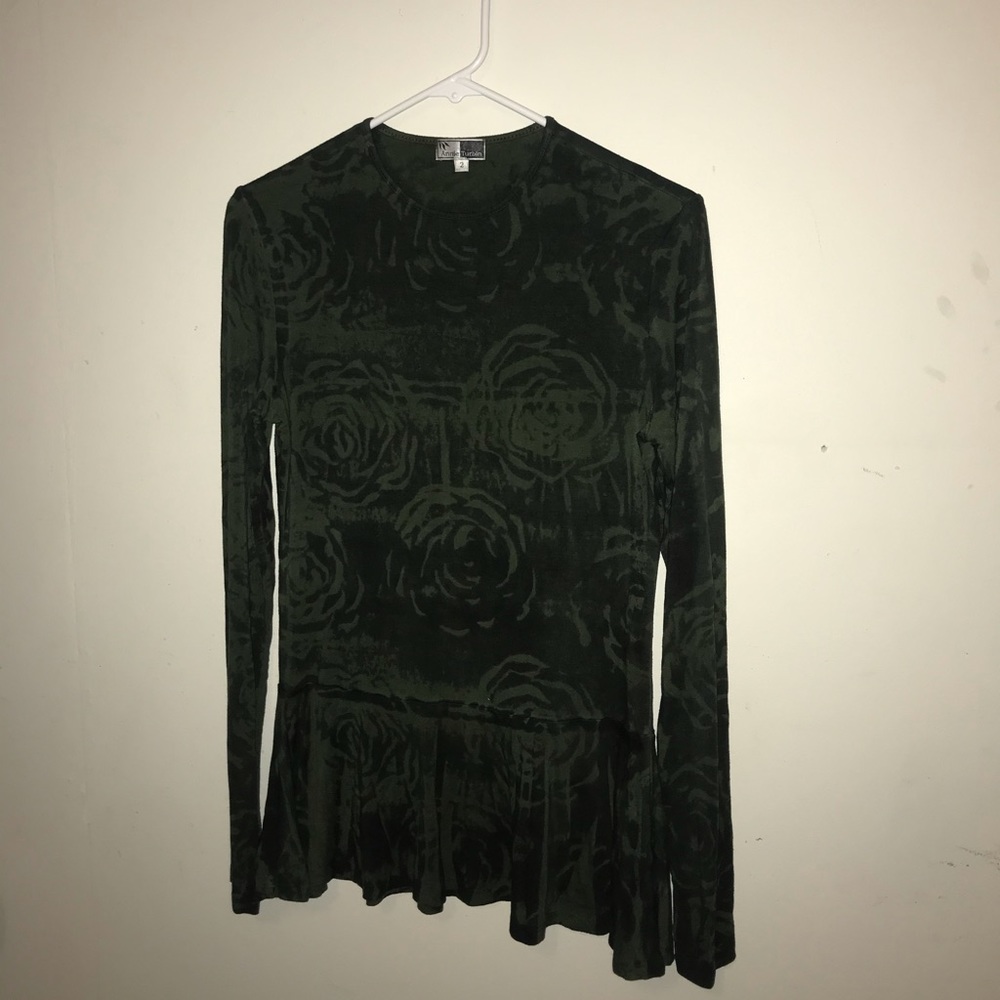 Annie Turbin Dark Green Top Flower Pattern